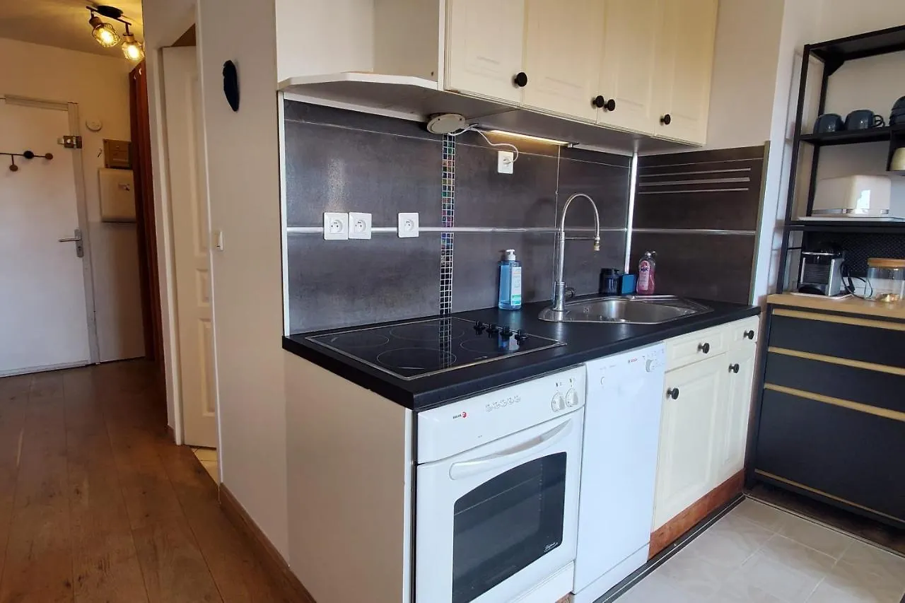 Ferienwohnung Modern T2 Near Train Station With Swimming Pool Fréjus Frankreich