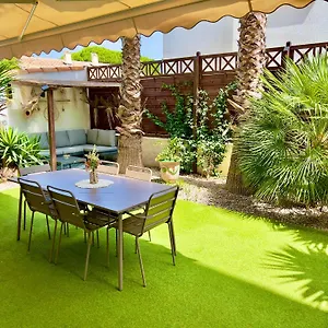 Apartment Les Cactus Plage, Fréjus
